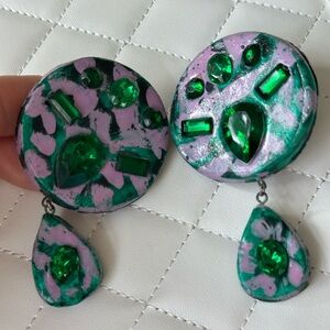 Vtg oversized Green and purple Pink dangle Statement Earrings clip-on